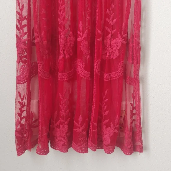 Red Lace V-Neck Women's Dress - Picture 7 of 14